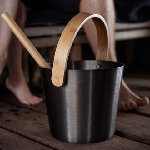 sauna_accessories_bucket_black_brown_4